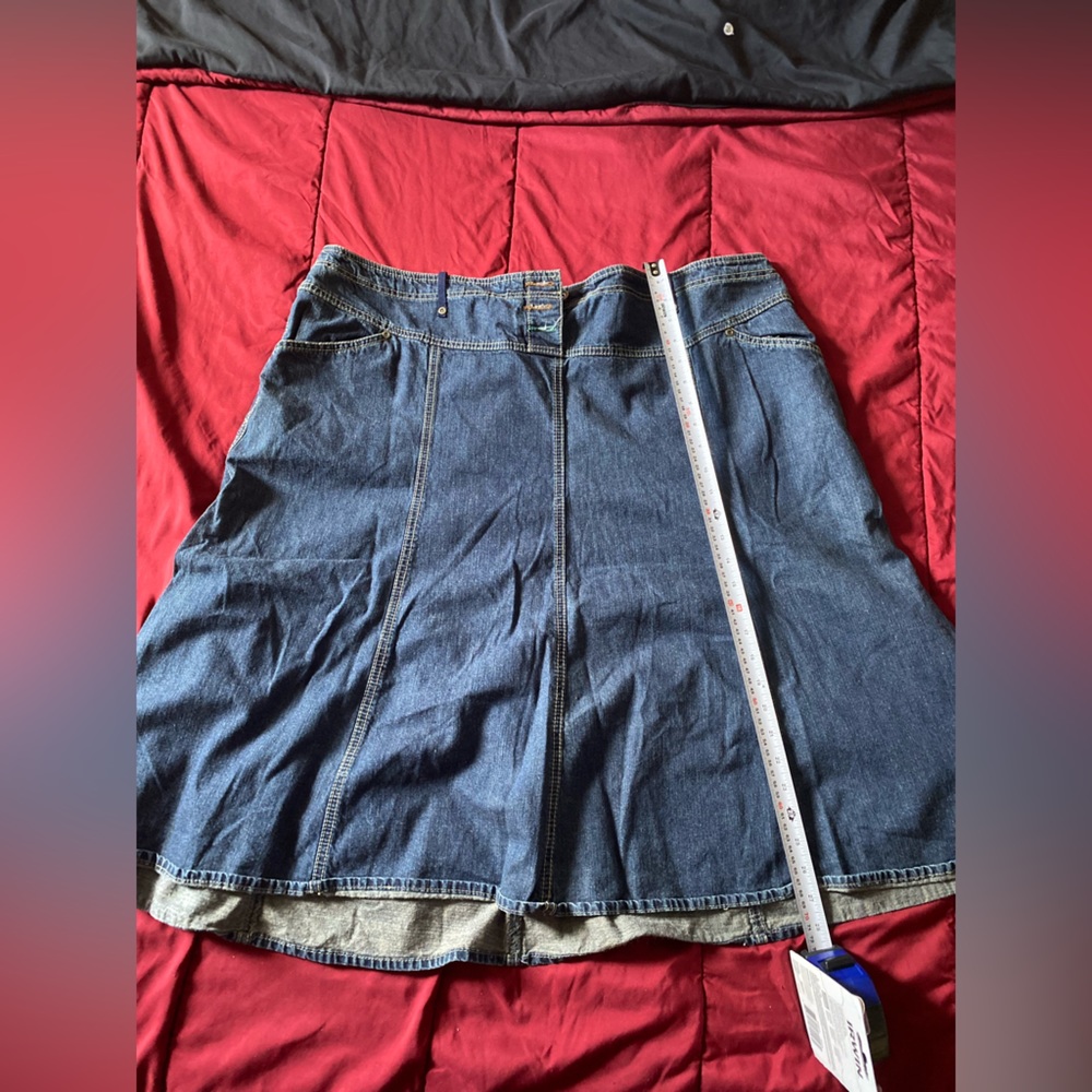 Plus size denim skirt knee length